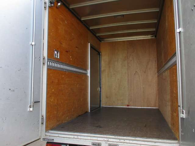 トヨタトヨエースアルミバン小型（2t・3t）[写真07]