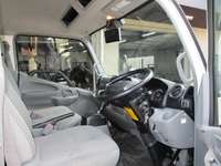 トヨタトヨエースアルミバン小型（2t・3t）[写真09]