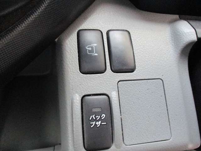 日野デュトロアルミバン小型（2t・3t）[写真12]