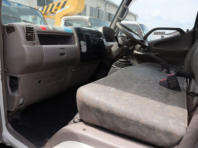 トヨタダイナ高所作業車小型（2t・3t）[写真29]