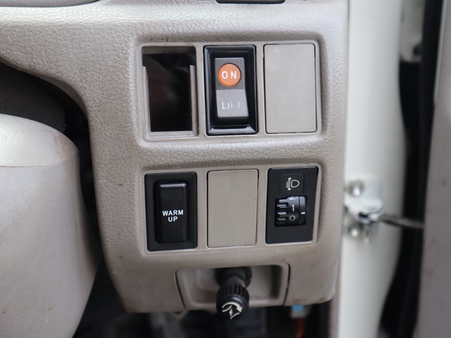 トヨタダイナ高所作業車小型（2t・3t）[写真33]