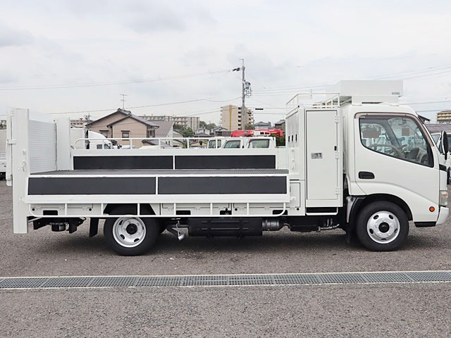 トヨタダイナ高所作業車小型（2t・3t）[写真09]