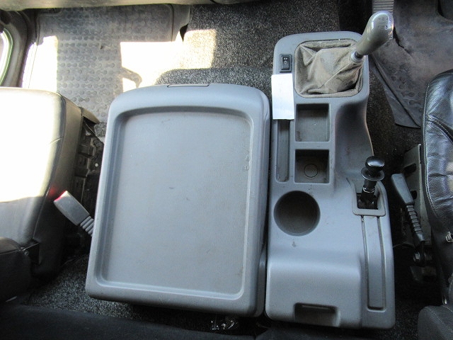 三菱ふそうファイターアルミブロック増トン（6t・8t）[写真29]