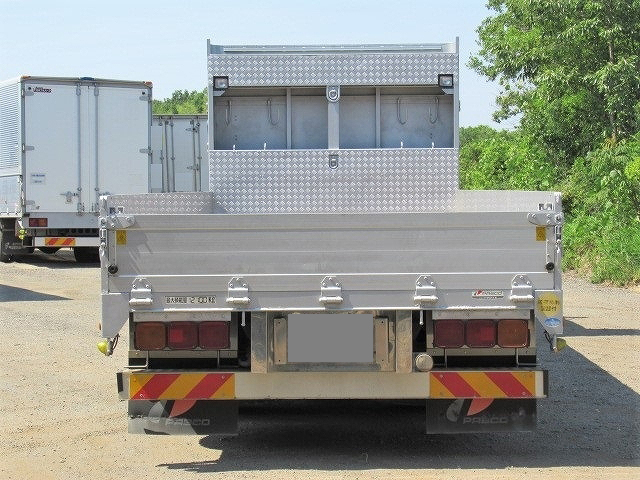 三菱ふそうファイターアルミブロック増トン（6t・8t）[写真03]