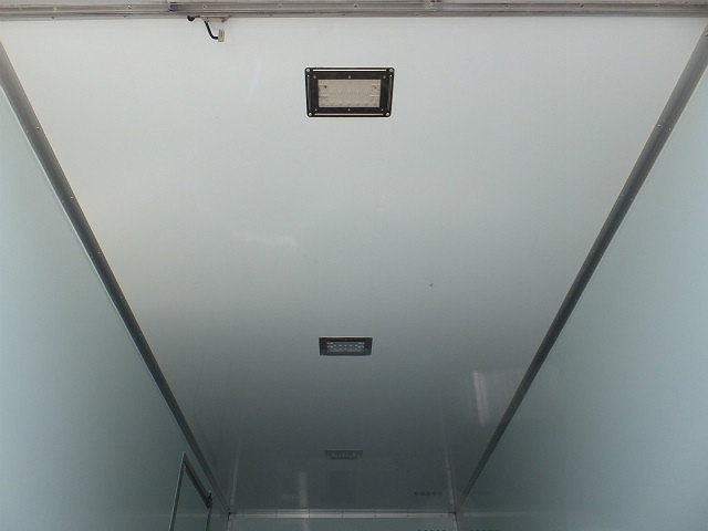 日野デュトロパネルバン小型（2t・3t）[写真21]