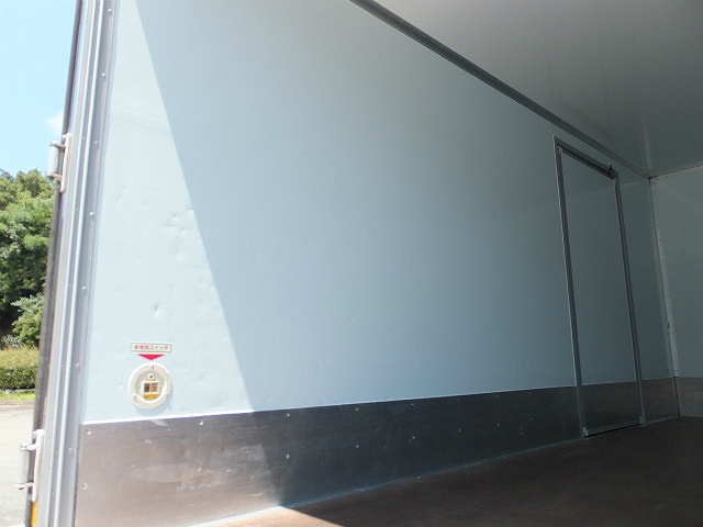 日野デュトロパネルバン小型（2t・3t）[写真22]