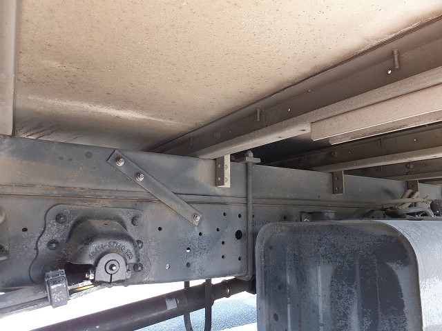 日野デュトロパネルバン小型（2t・3t）[写真38]