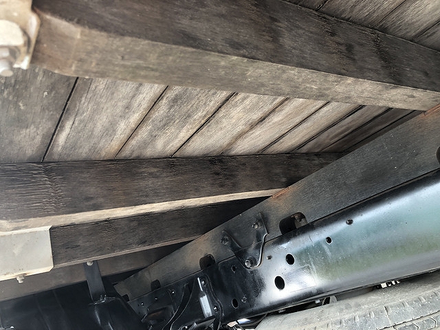 日野レンジャークレーン4段中型（4t）[写真09]