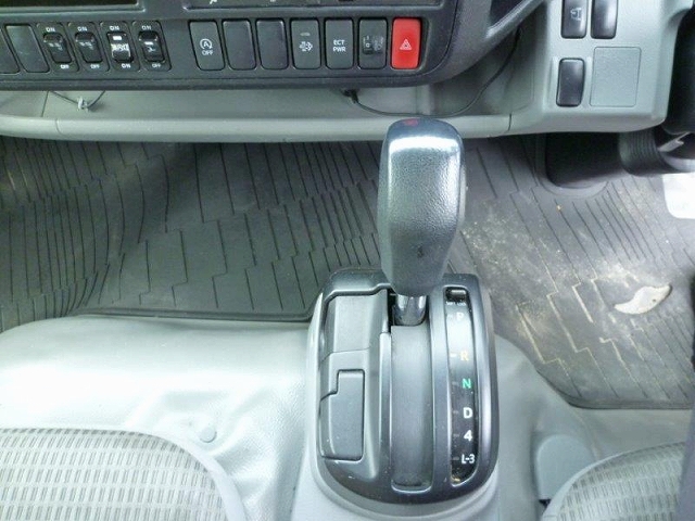 日野デュトロ冷凍車（冷蔵車）小型（2t・3t）[写真12]