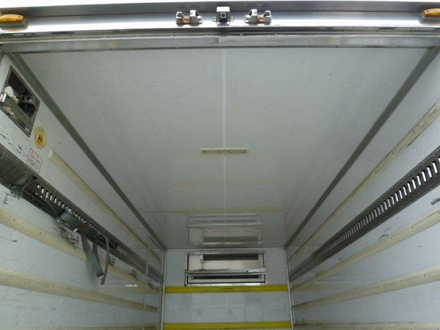 日野デュトロ冷凍車（冷蔵車）小型（2t・3t）[写真20]