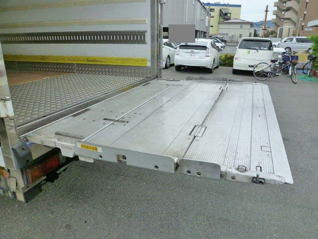 日野デュトロ冷凍車（冷蔵車）小型（2t・3t）[写真24]