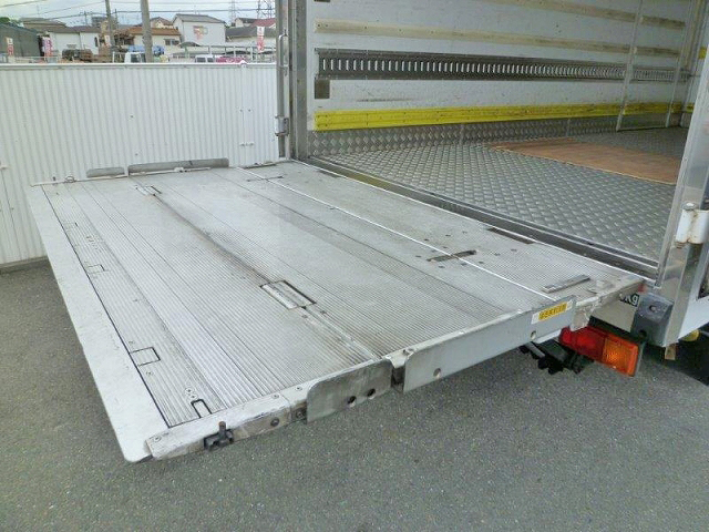 日野デュトロ冷凍車（冷蔵車）小型（2t・3t）[写真25]