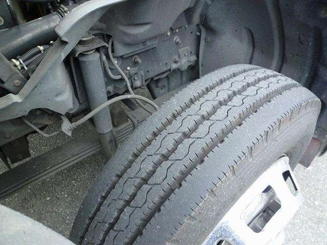 日野デュトロ冷凍車（冷蔵車）小型（2t・3t）[写真28]