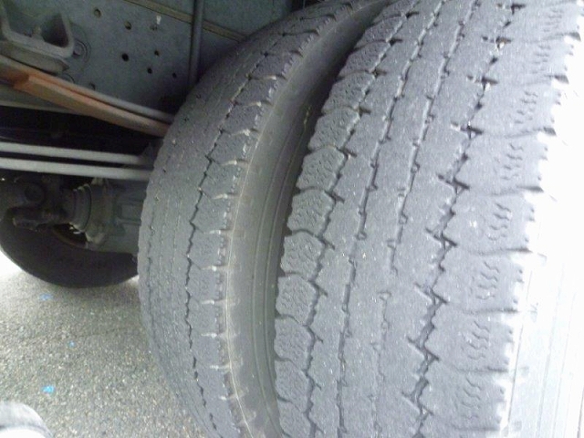 日野デュトロ冷凍車（冷蔵車）小型（2t・3t）[写真33]