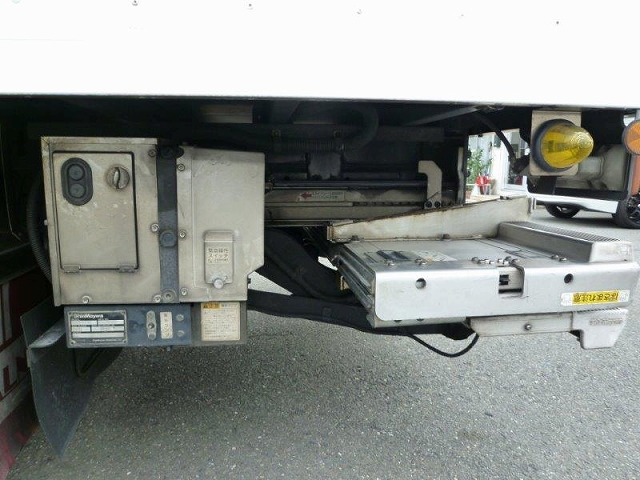 日野デュトロ冷凍車（冷蔵車）小型（2t・3t）[写真34]