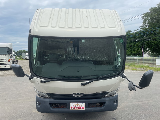 日野デュトロ平ボディ小型（2t・3t）[写真10]