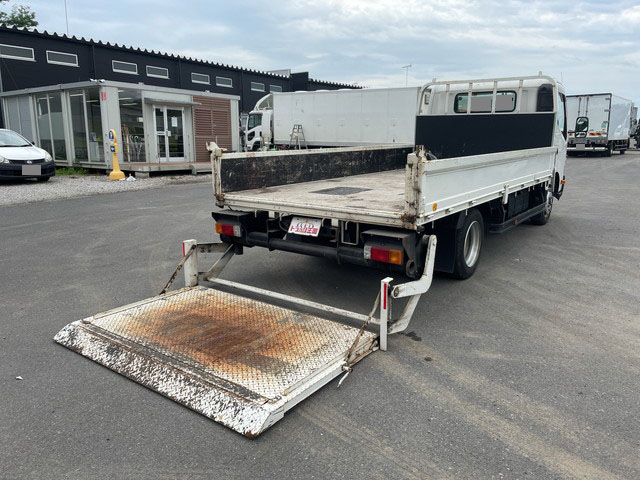 日野デュトロ平ボディ小型（2t・3t）[写真14]