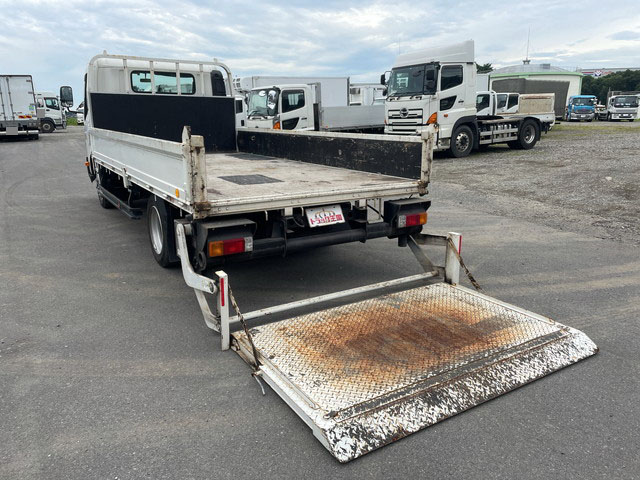 日野デュトロ平ボディ小型（2t・3t）[写真15]