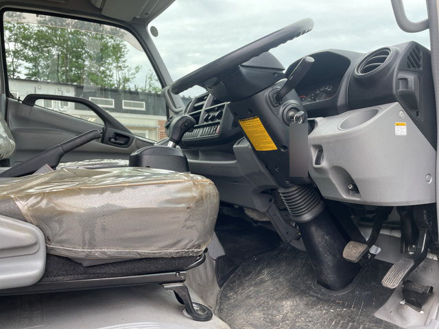 日野デュトロ平ボディ小型（2t・3t）[写真30]