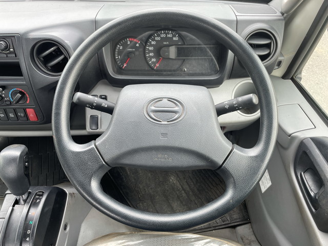 日野デュトロ平ボディ小型（2t・3t）[写真32]