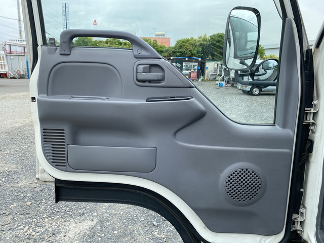 日産アトラスアルミバン小型（2t・3t）[写真28]
