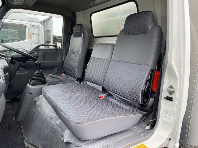 日産アトラスアルミバン小型（2t・3t）[写真32]