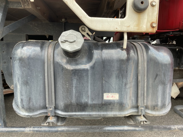 いすゞエルフユニック3段小型（2t・3t）[写真20]