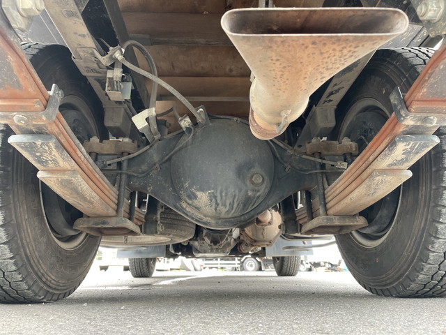 いすゞエルフユニック3段小型（2t・3t）[写真24]