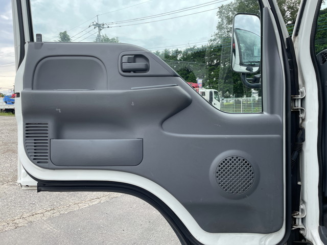 いすゞエルフユニック3段小型（2t・3t）[写真30]