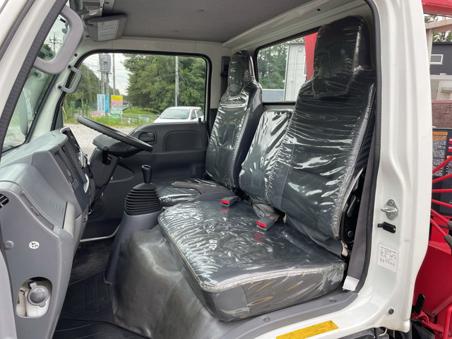 いすゞエルフユニック3段小型（2t・3t）[写真32]