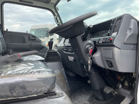 いすゞエルフユニック3段小型（2t・3t）[写真36]