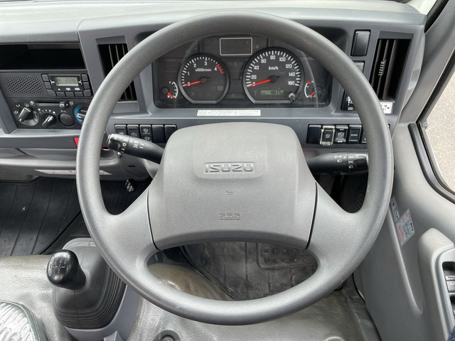 いすゞエルフユニック3段小型（2t・3t）[写真38]