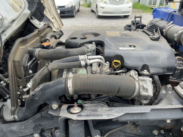 いすゞエルフクレーン3段小型（2t・3t）[写真26]