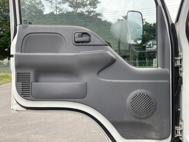 いすゞエルフクレーン3段小型（2t・3t）[写真28]