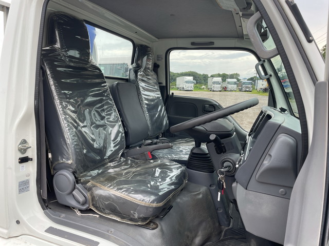 いすゞエルフクレーン3段小型（2t・3t）[写真30]