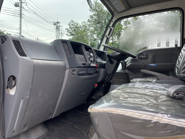 いすゞエルフクレーン3段小型（2t・3t）[写真33]