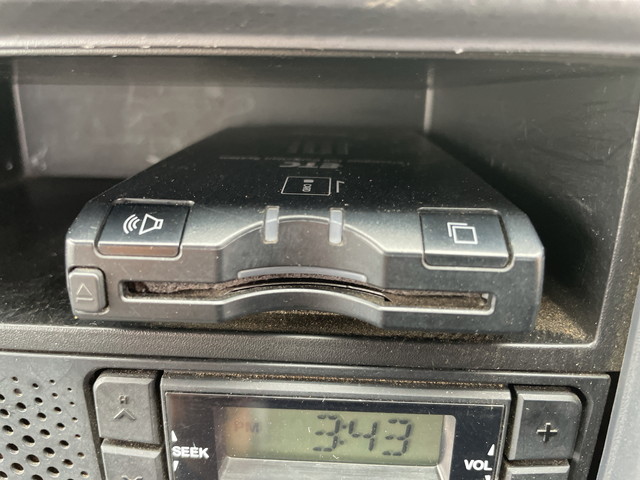 いすゞエルフクレーン3段小型（2t・3t）[写真38]