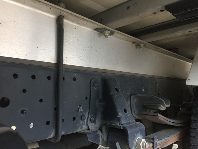 いすゞエルフ冷凍車（冷蔵車）小型（2t・3t）[写真22]