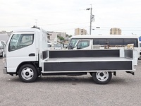 三菱ふそうキャンター平ボディ小型（2t・3t）[写真10]