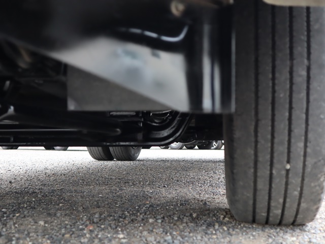 三菱ふそうキャンター平ボディ小型（2t・3t）[写真18]