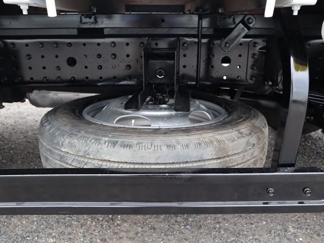 三菱ふそうキャンター平ボディ小型（2t・3t）[写真20]