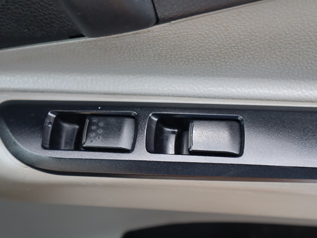 三菱ふそうキャンター平ボディ小型（2t・3t）[写真36]