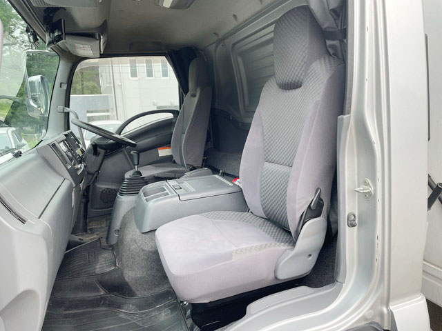 いすゞフォワード冷凍車（冷蔵車）中型（4t）[写真29]