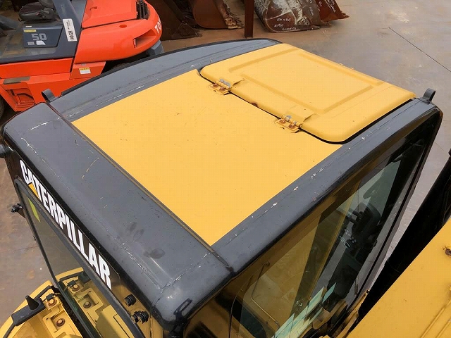 CATユンボ（バックホー）[写真32]