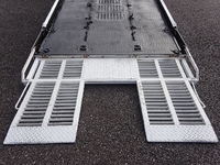 三菱ふそうキャンターセーフティローダー小型（2t・3t）[写真12]