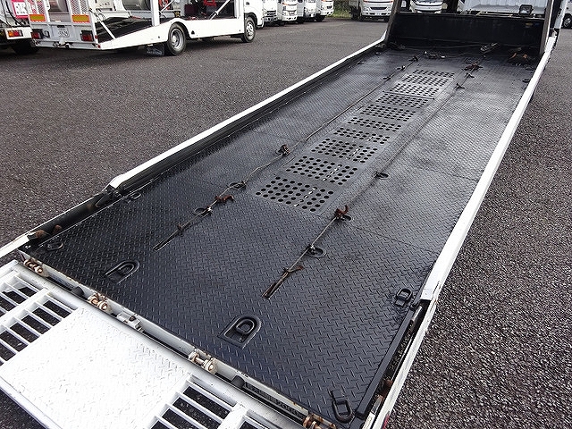 三菱ふそうキャンターセーフティローダー小型（2t・3t）[写真16]