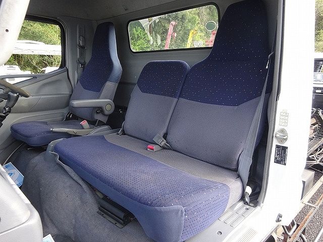 三菱ふそうキャンターセーフティローダー小型（2t・3t）[写真31]