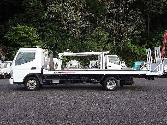 三菱ふそうキャンターセーフティローダー小型（2t・3t）[写真09]