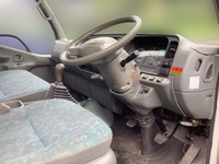 三菱ふそうキャンタークレーン4段小型（2t・3t）[写真29]