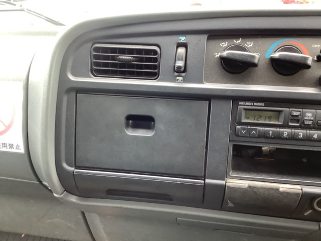 三菱ふそうキャンタークレーン4段小型（2t・3t）[写真30]